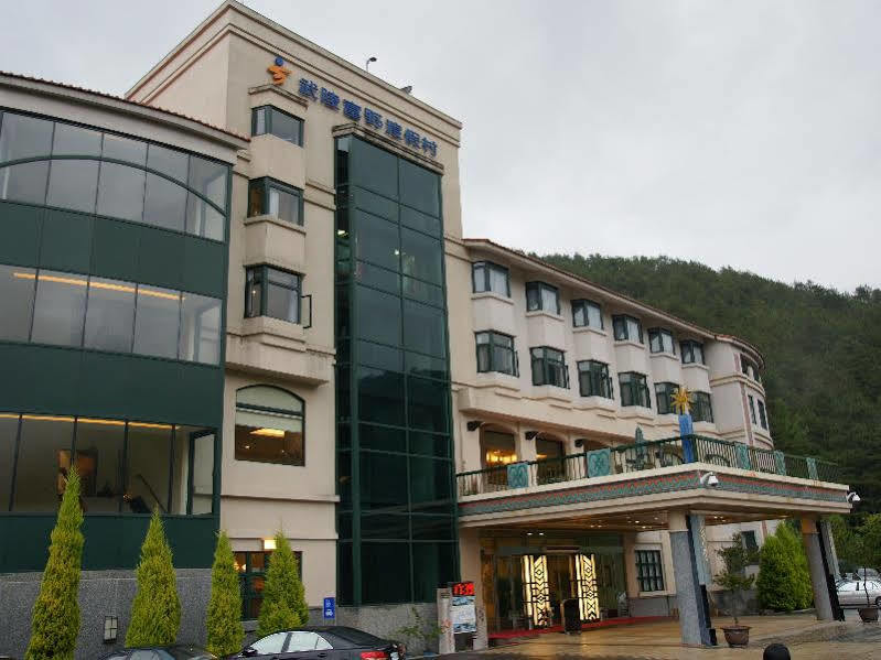 Hoya Resort, Wuling Heping  Exterior photo